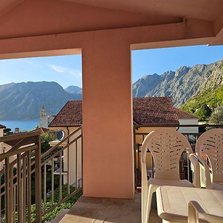 Modern Seaside Escape - Stunning Sea View - Private & Stylish Appartement Kotor Buitenkant foto