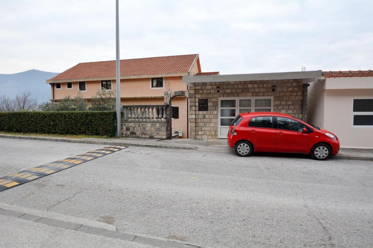 Modern Seaside Escape - Stunning Sea View - Private & Stylish Appartement Kotor Buitenkant foto