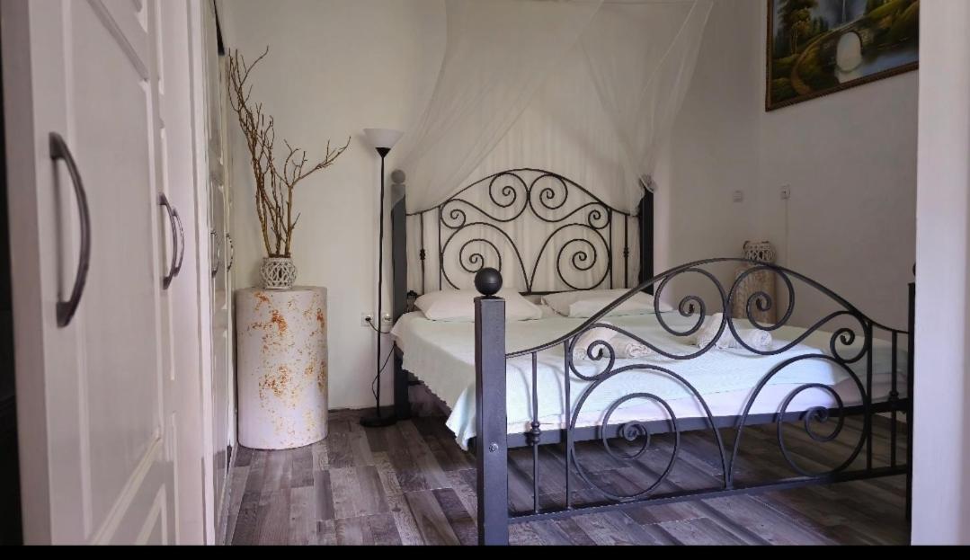 Modern Seaside Escape - Stunning Sea View - Private & Stylish Appartement Kotor Buitenkant foto