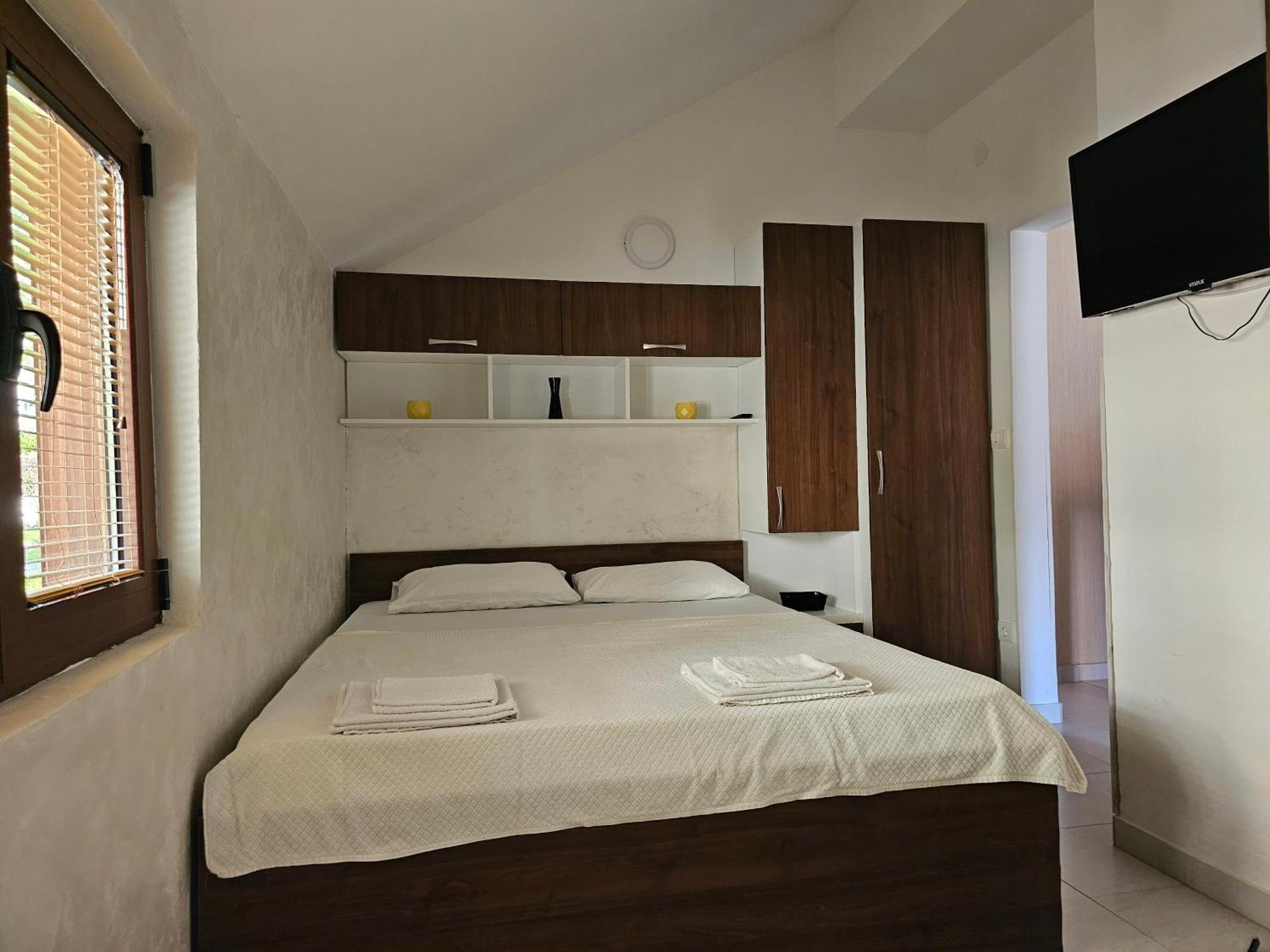 Modern Seaside Escape - Stunning Sea View - Private & Stylish Appartement Kotor Buitenkant foto