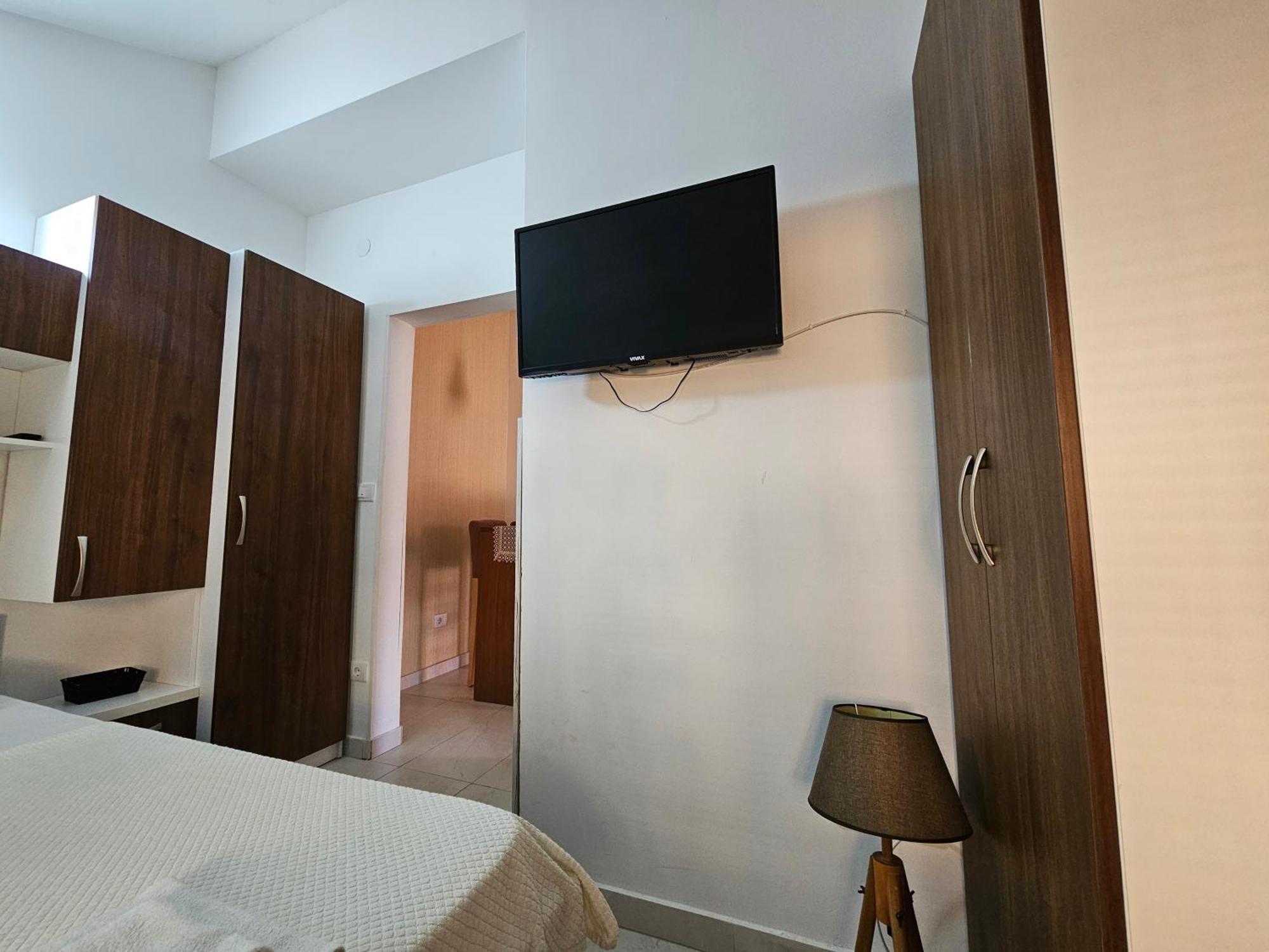 Modern Seaside Escape - Stunning Sea View - Private & Stylish Appartement Kotor Buitenkant foto