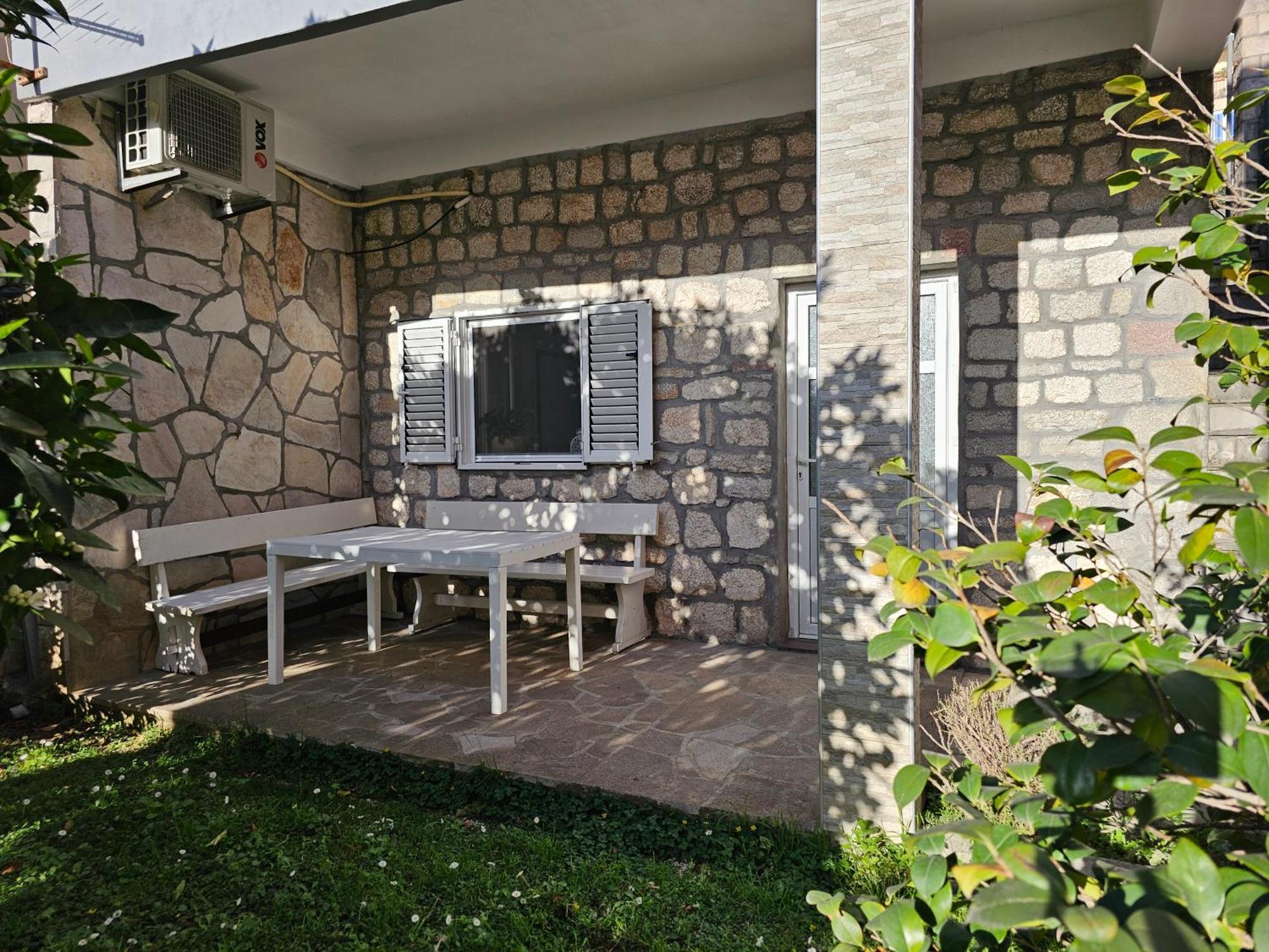 Modern Seaside Escape - Stunning Sea View - Private & Stylish Appartement Kotor Buitenkant foto